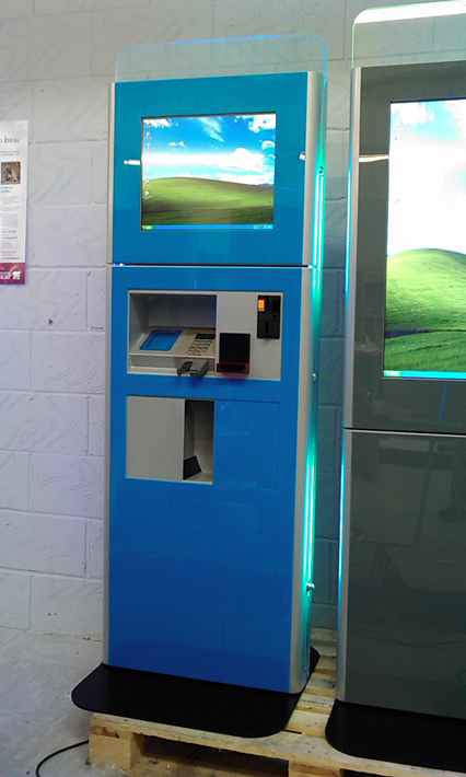 This kiosk, comes with interactive 19'' display. At the rear of the unit a large passive of interactive second screen could replace the static advertisment area.